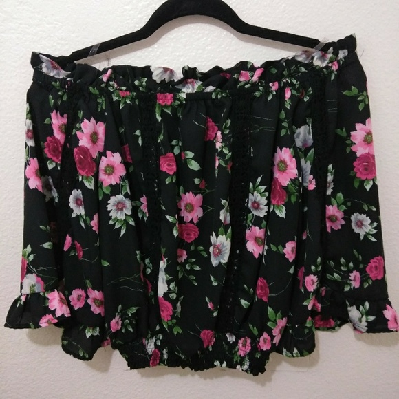 Haute Project Los Angeles Tops - Haute Project LosAngeles  Beautiful Floral Top
